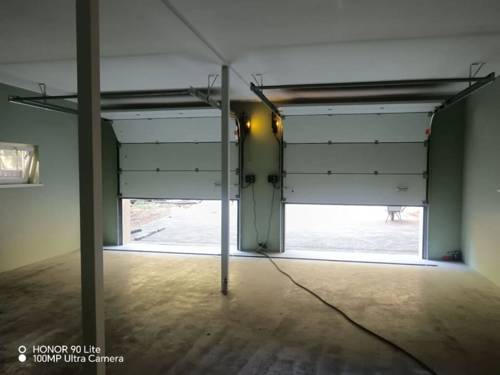 Купить Секционные промышленные ворота Alutech 3000×3000
