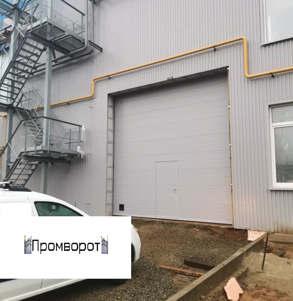 Купить Секционные промышленные ворота DOORHAN(Дорхан) ISD01 2600X4000