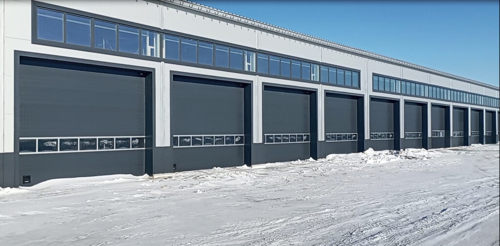 Купить Промышленные секционные ворота DoorHan ISD01 4000×4500 мм