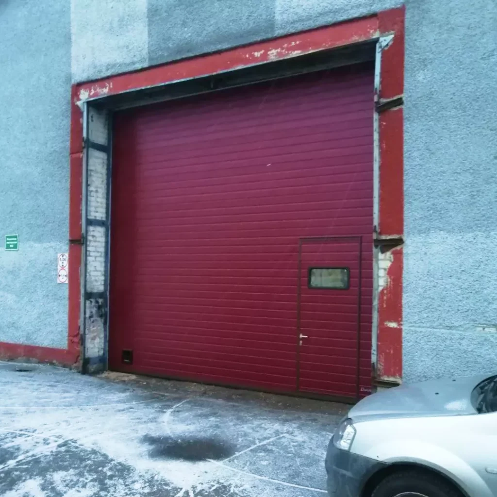 Купить Промышленные секционные ворота DoorHan ISD01 4500×4500 мм