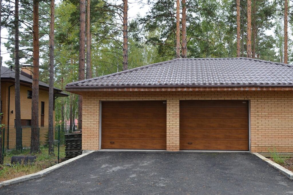 Купить Автоматические гаражные секционные ворота ALUTECH Trend 2750×2000 мм