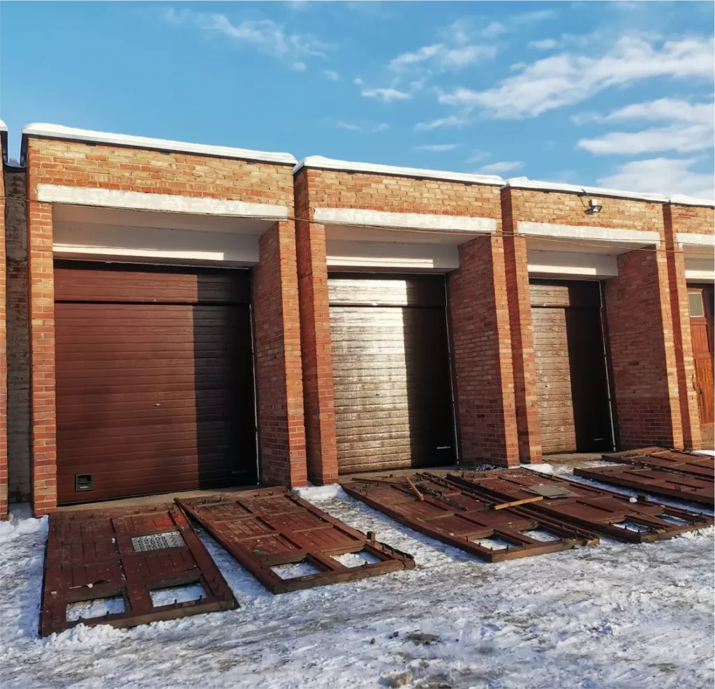 Купить Промышленные секционные ворота DoorHan ISD01 4500×4500 мм