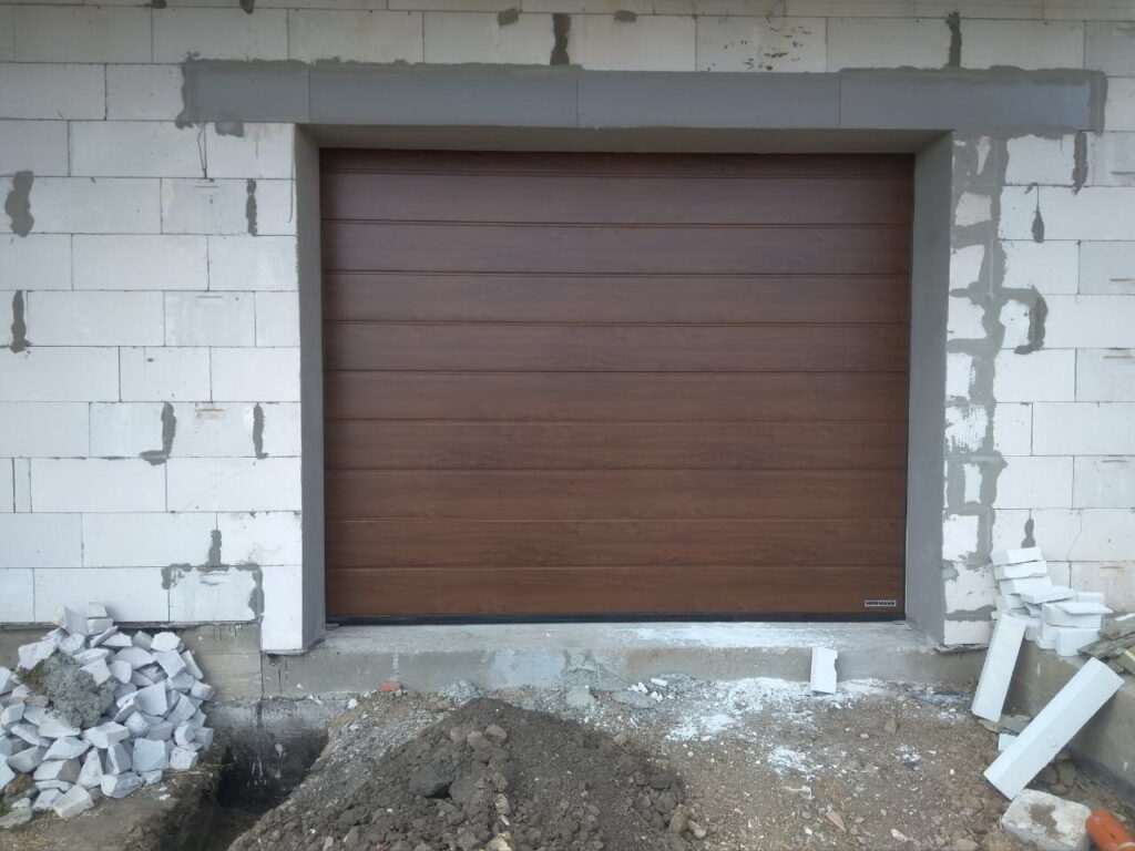 Купить Секционные подъёмные ворота Hörmann 2250×2125 мм